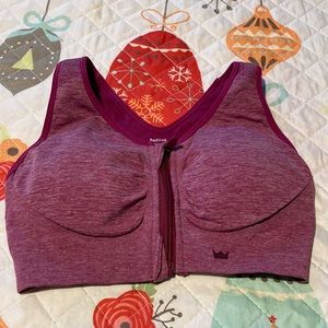 Shefit sports bra